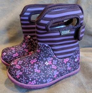 NEW INFANT TODDLER GIRL BOGS SZ 7 RTL $55